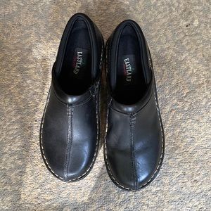Eastland black leather clogs